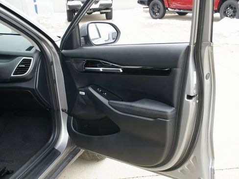 Used 2023 Kia Seltos SX w/ SX Sunroof Package image 34