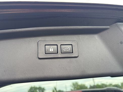 Certified 2025 Subaru Outback Wilderness AWD/4WD image 25