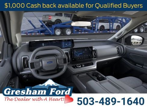 New 2025 Ford Expedition Active image 10