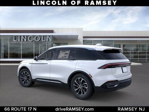 New 2026 Lincoln Nautilus Premier AWD/4WD image 5