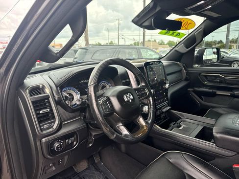Used 2019 RAM 1500 Limited w/ Advanced Safety Group AWD/4WD image 9