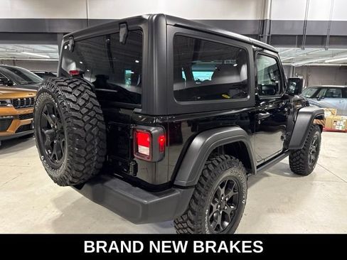 Used 2022 Jeep Wrangler Sport AWD/4WD image 18