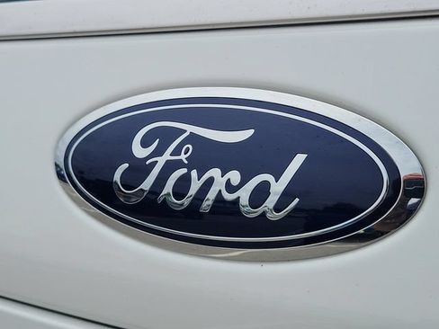 Used 2024 Ford Expedition Platinum AWD/4WD image 8