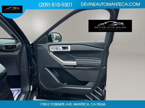 Used 2023 Ford Explorer Limited w/ Equipment Group 301A image 25