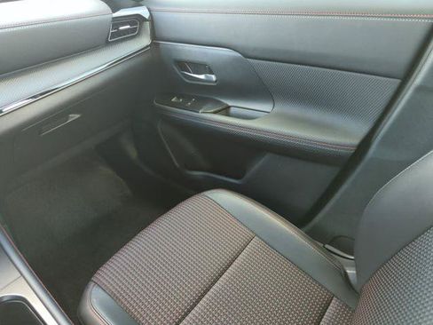 Certified 2025 Nissan Kicks SR FWD image 27