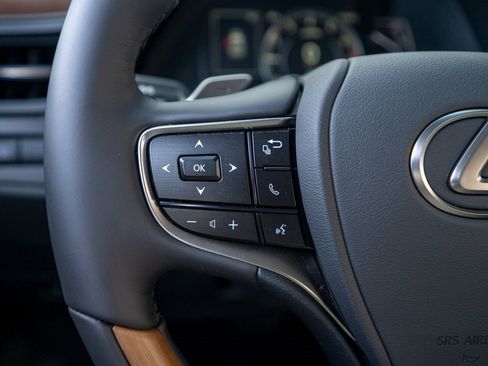 New 2025 Lexus ES 350 Ultra Luxury image 19