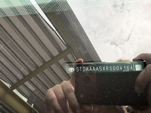 Used 2024 Toyota Grand Highlander Limited image 42