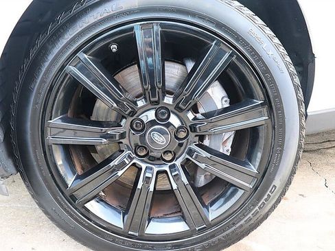 Used 2017 Land Rover Range Rover Supercharged AWD/4WD image 36