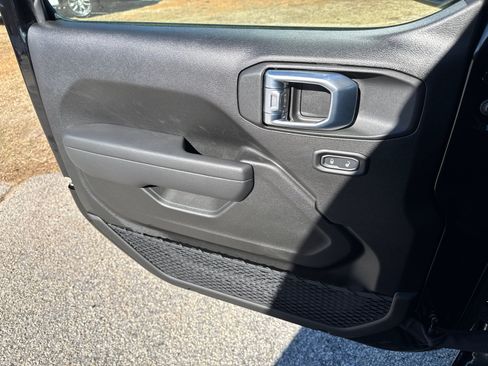New 2026 Jeep Wrangler Sport AWD/4WD image 10