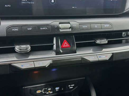 Used 2025 Kia K4 EX FWD image 18
