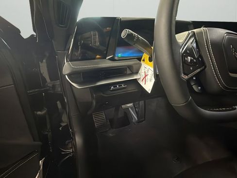 New 2026 Chevrolet Corvette Stingray Premium Cpe w/ Z51 Performance Package image 16