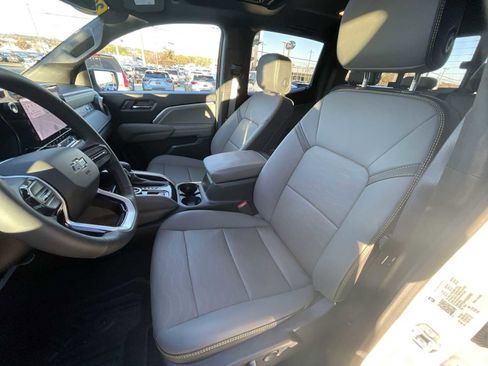 Certified 2025 Chevrolet Colorado ZR2 w/ Technology Package image 20