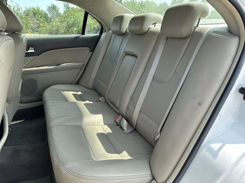 Used 2010 Ford Fusion Hybrid FWD image 23