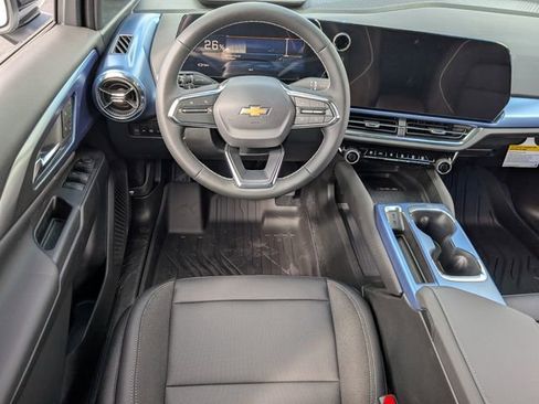 New 2026 Chevrolet Equinox EV LT w/ Convenience Package II AWD/4WD image 7
