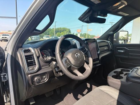 Used 2026 RAM 2500 Big Horn AWD/4WD image 4