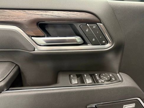 New 2025 GMC Sierra 2500 SLT image 14