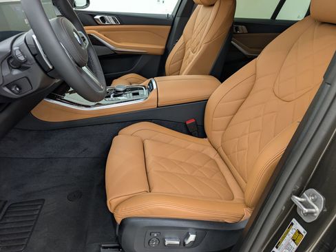 New 2026 BMW X5 sDrive40i w/ M Sport Package RWD image 5