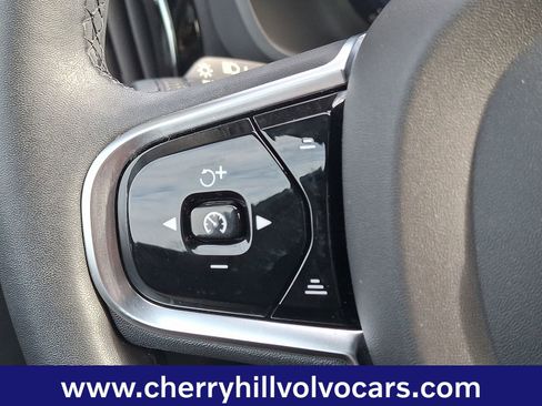 Certified 2023 Volvo XC60 B5 Plus image 21