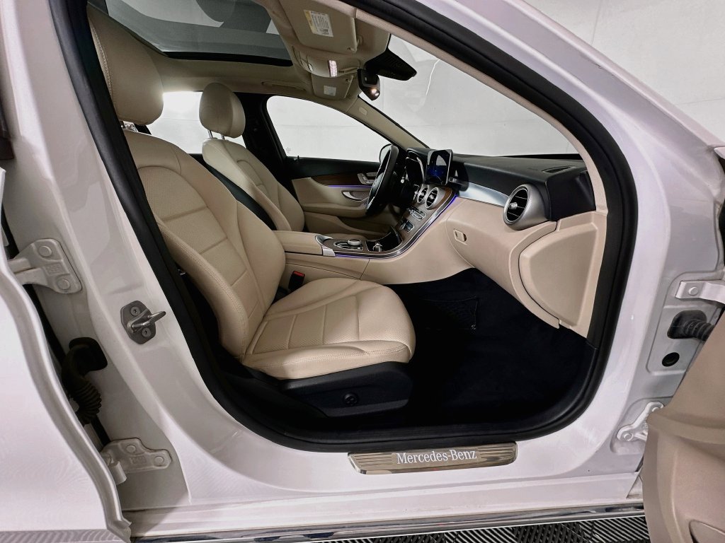 Used 2021 Mercedes-Benz C 300 4MATIC Sedan image 27