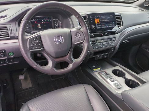 Used 2025 Honda Passport EX-L image 30