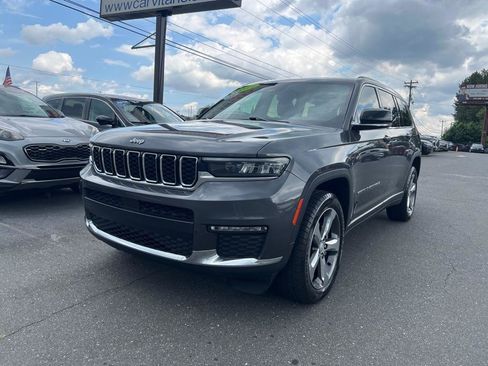 Used 2021 Jeep Grand Cherokee L Limited RWD image 1