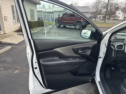 Used 2017 Nissan Murano SL image 13