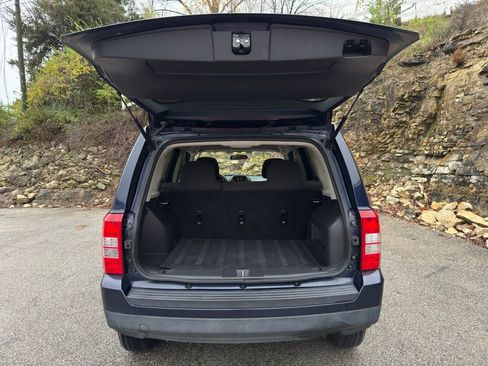 Used 2014 Jeep Patriot Sport w/ Power Value Group image 9