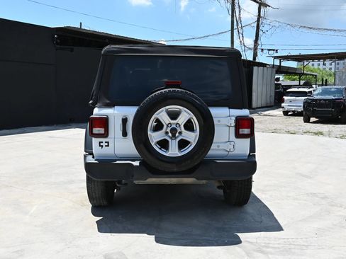 Used 2021 Jeep Wrangler Sport AWD/4WD image 4