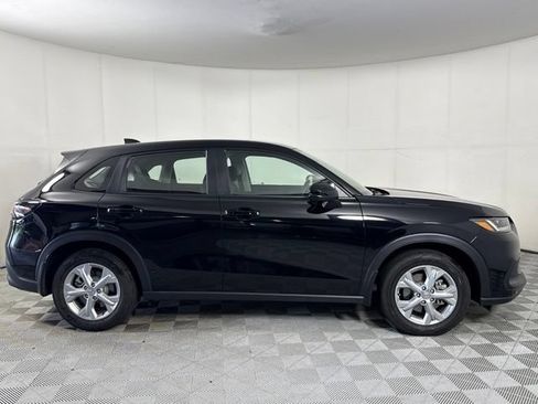 Used 2025 Honda HR-V LX image 8