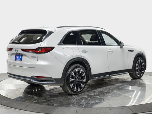 Used 2024 MAZDA CX-90 Plug-In Hybrid w/ Premium Pkg image 7
