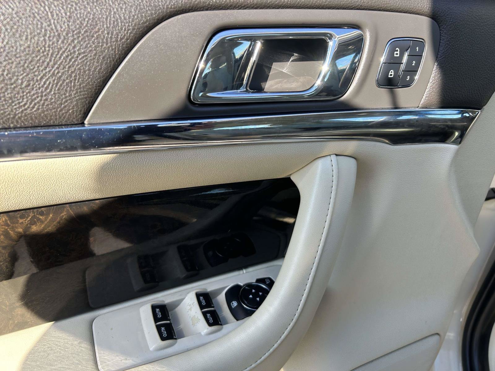 Used 2016 Lincoln MKS w/ Equipment Group 101A FWD image 18