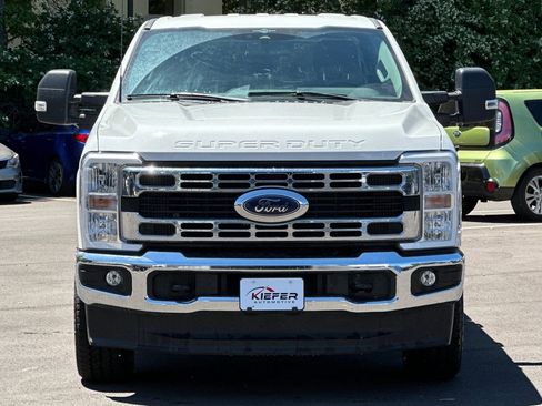 Used 2023 Ford F350 XLT w/ FX4 Off-Road Package AWD/4WD image 9