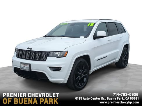 Used 2018 Jeep Grand Cherokee Altitude RWD image 1