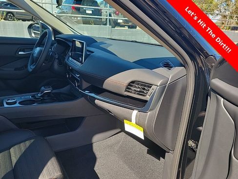 New 2026 Nissan Rogue SV AWD/4WD image 39