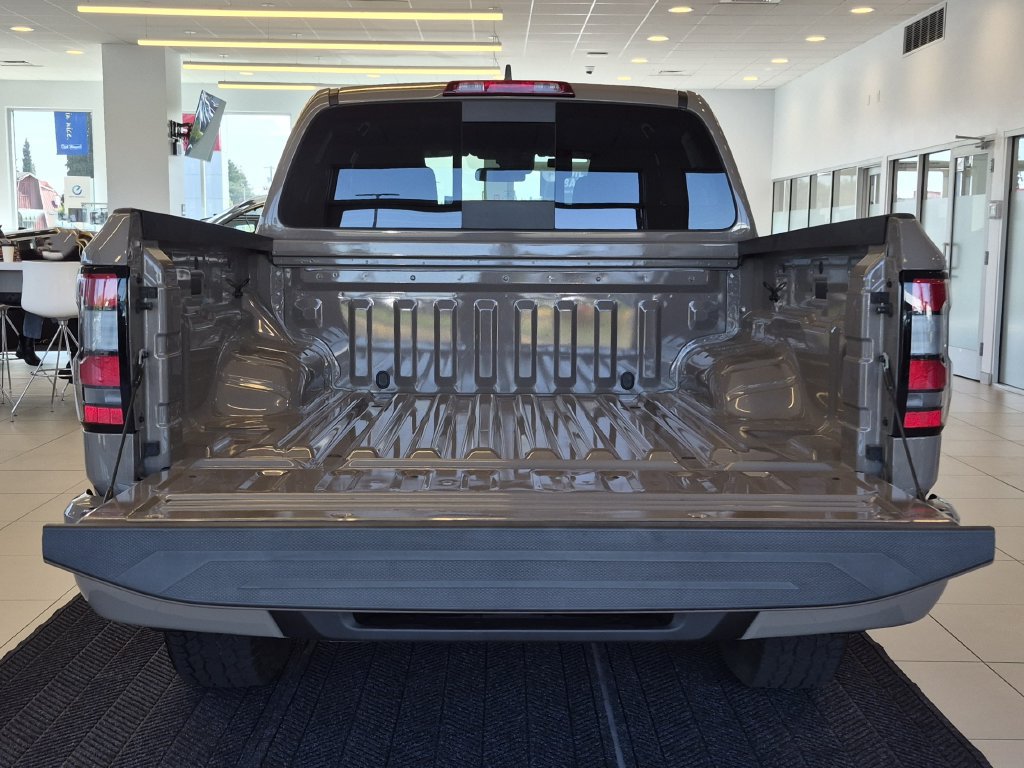 Used 2024 Nissan Frontier PRO-4X w/ Off-Road Protection Package AWD/4WD image 9