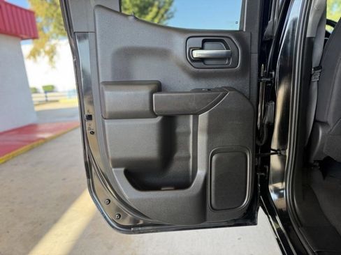 Used 2019 Chevrolet Silverado 1500 LT w/ Texas Edition image 17