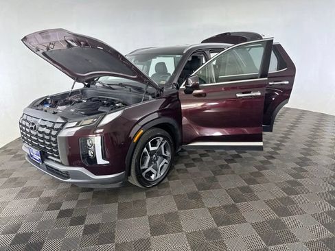 Used 2023 Hyundai Palisade Limited w/ Cargo Package FWD image 14