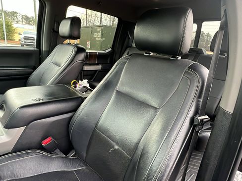 Used 2015 Ford F150 Lariat w/ Equipment Group 502A Luxury image 18