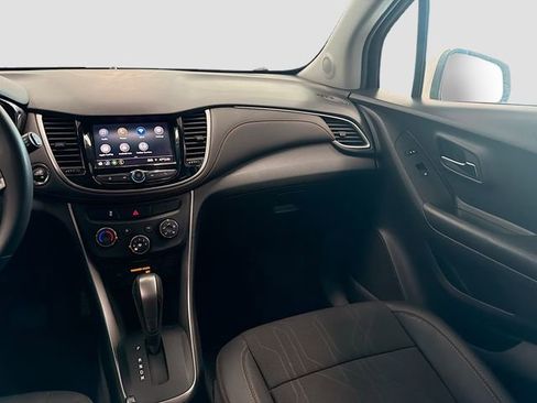 Certified 2022 Chevrolet Trax LT w/ LT Convenience Package image 20