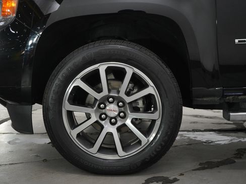 Used 2022 GMC Canyon Denali AWD/4WD image 29