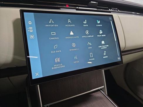 New 2026 Land Rover Range Rover SE image 23