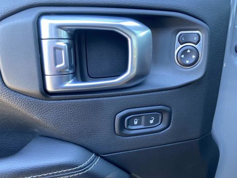 Used 2023 Jeep Wrangler Sahara w/ Cold Weather Group image 22