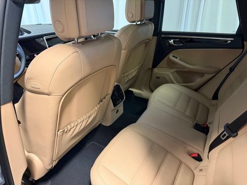Certified 2026 Porsche Macan AWD/4WD image 26