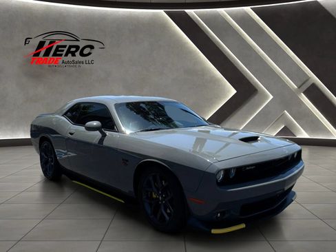 Used 2023 Dodge Challenger R/T w/ Blacktop Package RWD image 3