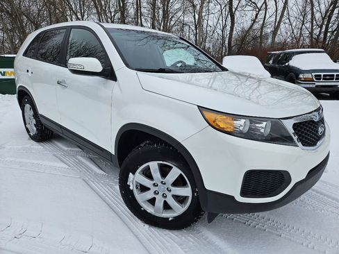 Used 2012 Kia Sorento BASE image 3