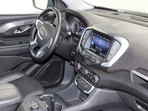 Used 2024 GMC Terrain SLT image 31