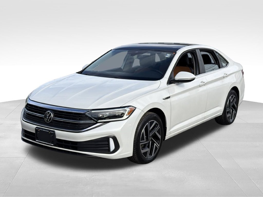 Used 2024 Volkswagen Jetta SEL FWD image 3