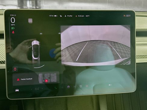 Used 2021 Tesla Model 3 Standard Range Plus image 22