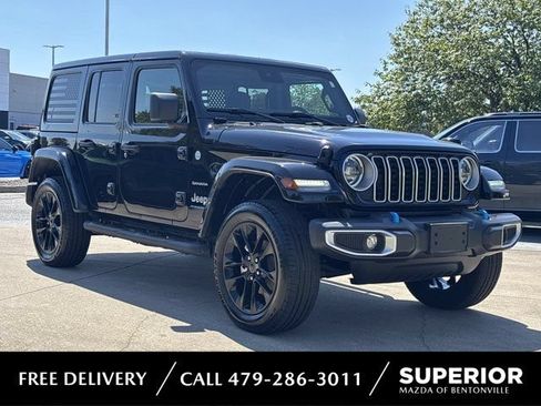 Used 2024 Jeep Wrangler Unlimited Sahara AWD/4WD image 1