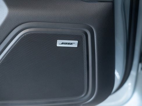 Certified 2026 Porsche Macan AWD/4WD image 18